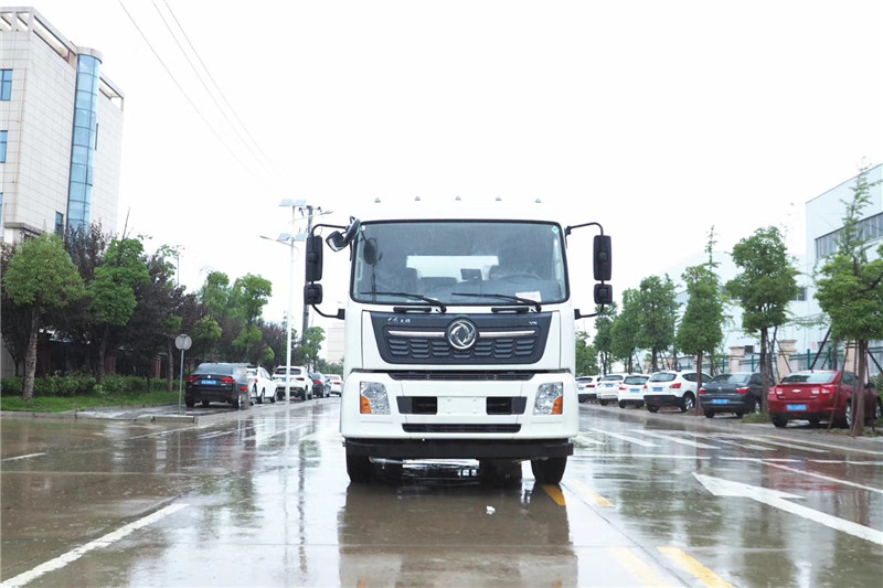 東風(fēng)天龍后八輪20噸噴霧車，國六綠化噴灑車